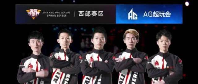 CSGO EPL S16：打比赛还能借队友显示器？